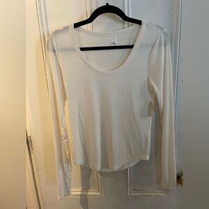 Old Navy Cream Ultra Lite Long Sleeve Workout Top